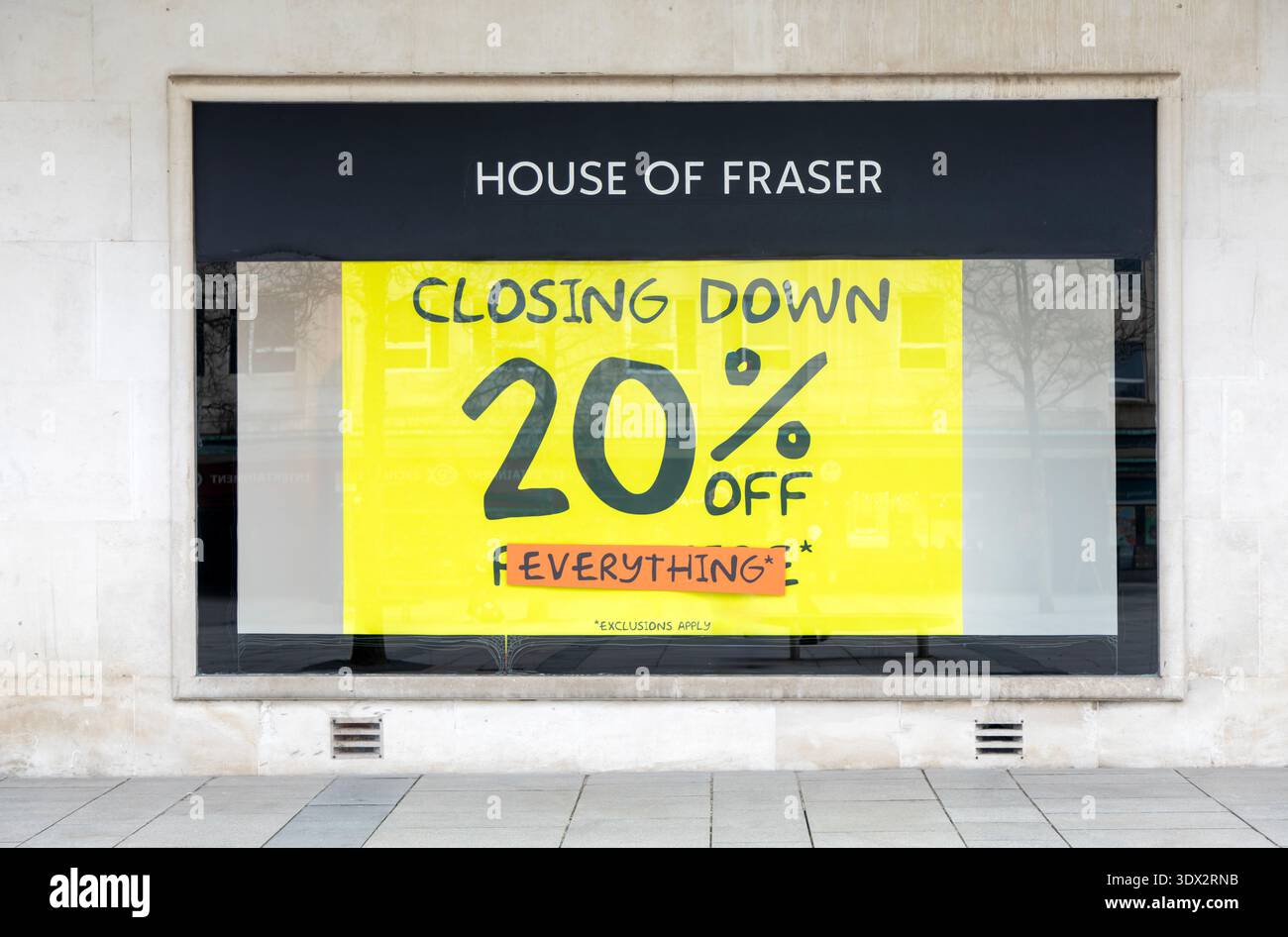 Vendita di chiusura 20% di sconto sui grandi magazzini Everything House of Fraser, Plymouth, Devon, Inghilterra, Regno Unito, febbraio 2026 Foto Stock