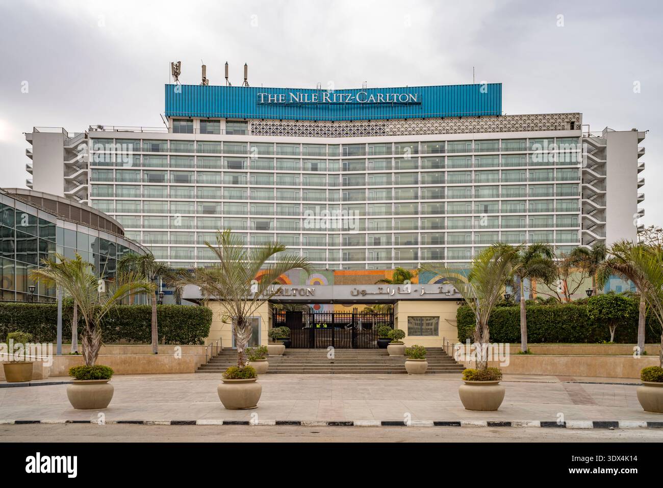 Hotel Nile Ritz Carlton Hotel Nile Ritz Carlton a Kairo , Ägypten, Afrika Nile Ritz Carlton Hotel al Cairo, Egitto, Africa *** Hotel Nile Ritz Carlton Foto Stock