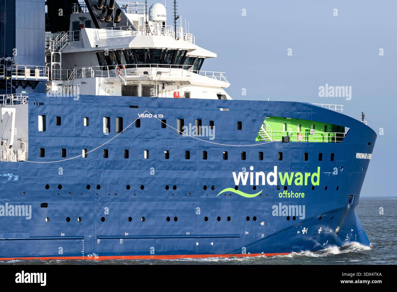 CSOV (Commissioning Service Operation Vessel) Windward Atene sul fiume Elba Foto Stock