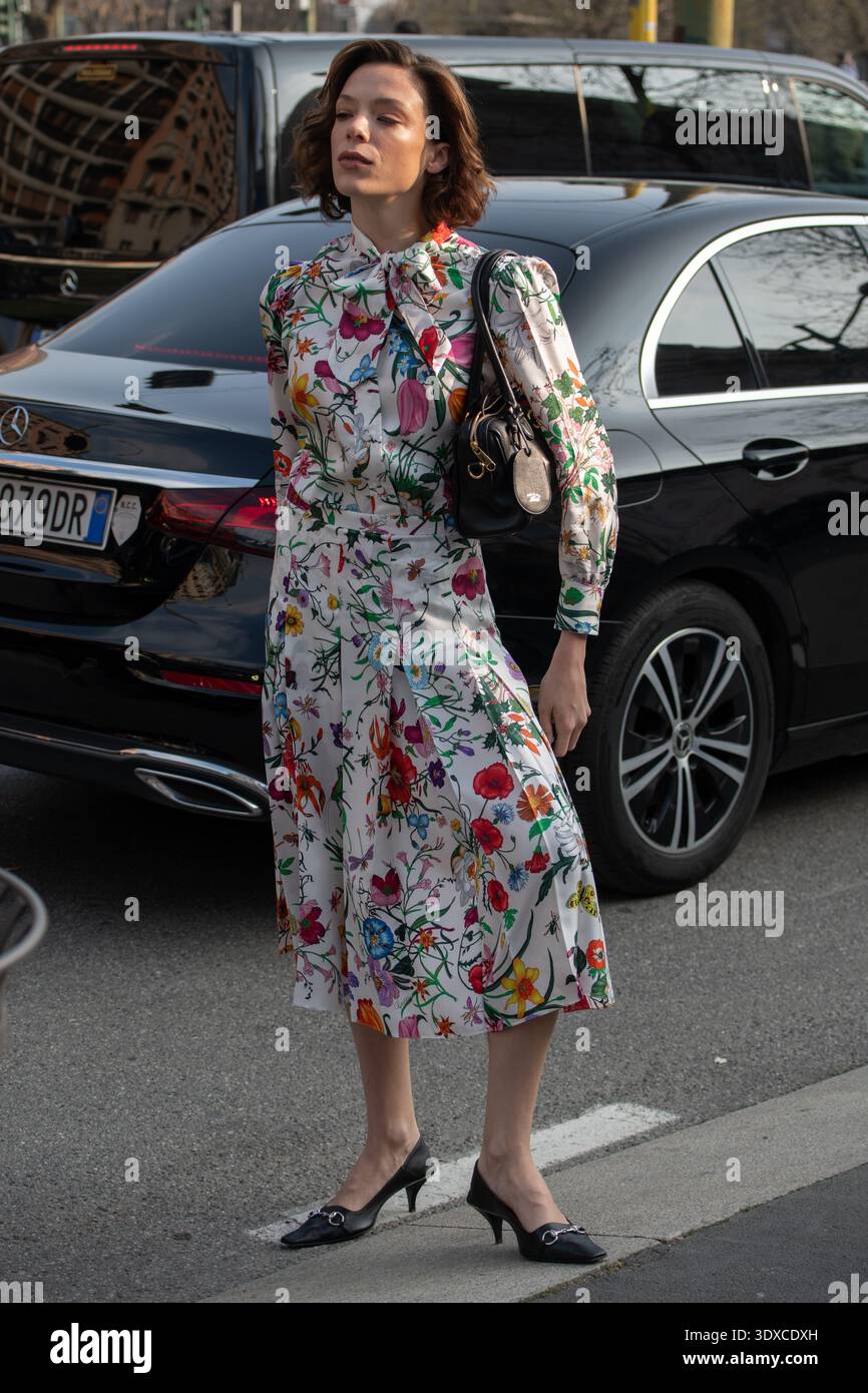 Ospiti in arrivo alla Milano Fashion Week FW 2026 Foto Stock