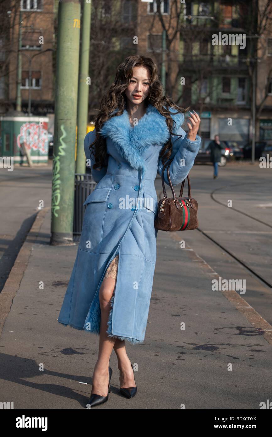 Ospiti in arrivo alla Milano Fashion Week FW 2026 Foto Stock