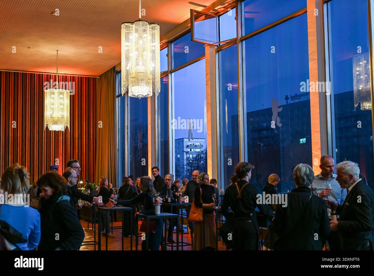 Berlino, Germania. 3 marzo 2026. La riapertura del Kino International viene celebrata con un ricevimento. Il cinema è stato rinnovato per 18 mesi in linea con il suo status elencato. Le proiezioni sono riprese il 26 febbraio. Crediti: Jens Kalaene/dpa/Alamy Live News Foto Stock