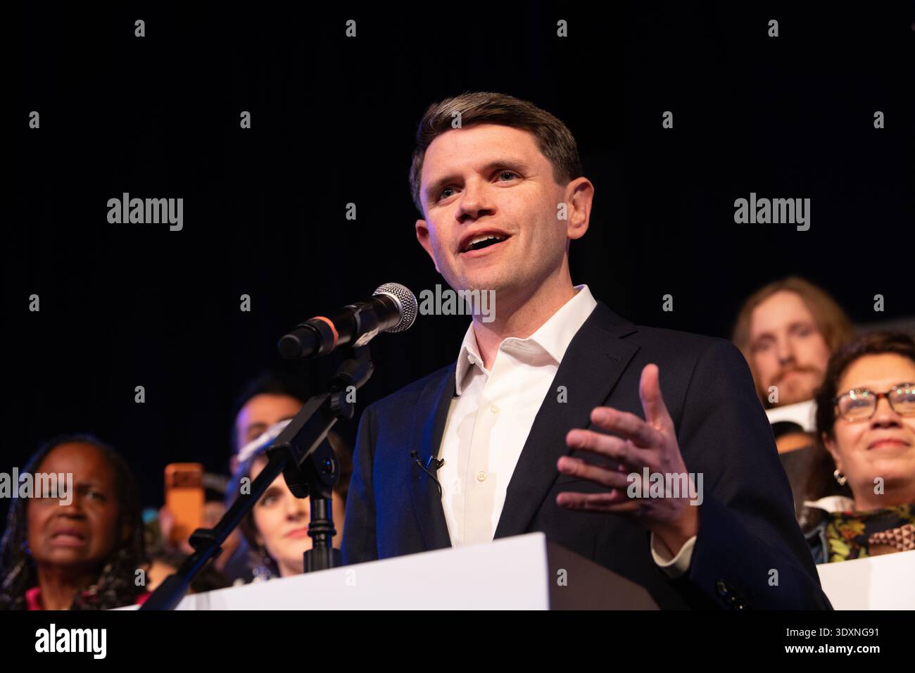 Il candidato al Senato degli Stati Uniti James Talarico ha parlato durante la sua festa di guardia notturna all'Emo's, Austin, Texas, 3 marzo 2026. (Foto di John Anderson) Foto Stock