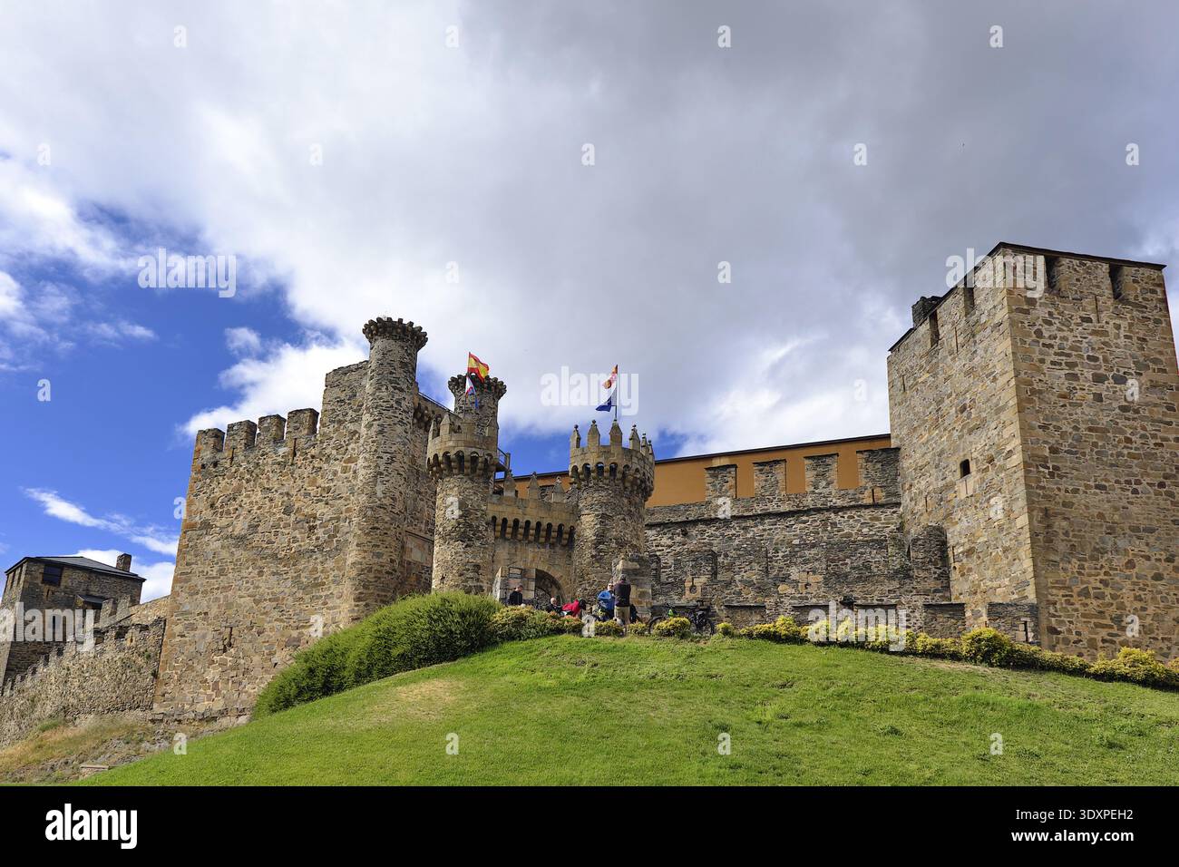Castello Templare a Ponferrada (Castello de Ponferrada), Camino Frances, via spagnola di San Giacomo, Castilla y Leon, Spagna Foto Stock