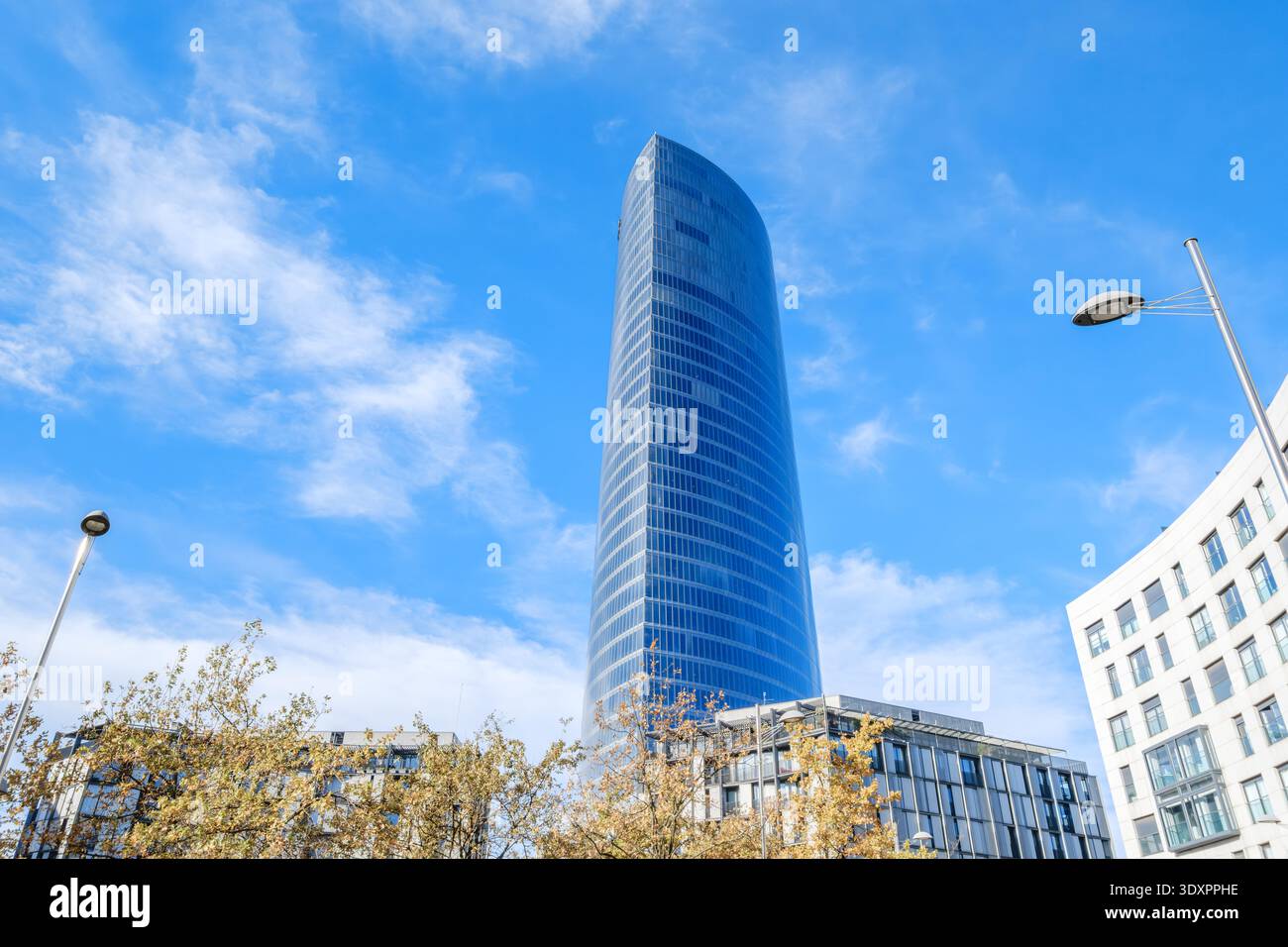 Torre Iberdrola (Torre Iberdrola), grattacielo di vetro, moderno edificio per uffici, Bilbao Foto Stock