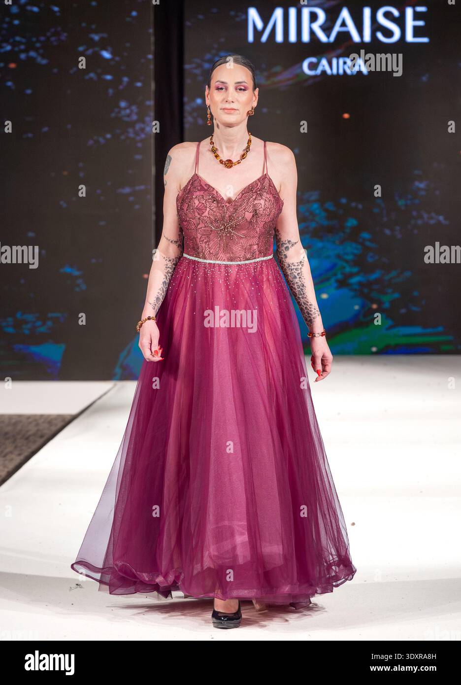 House of iKons Fashion Week Londra - Miraise by Caira - London Fashion Week Catwalk Show Event Foto Stock
