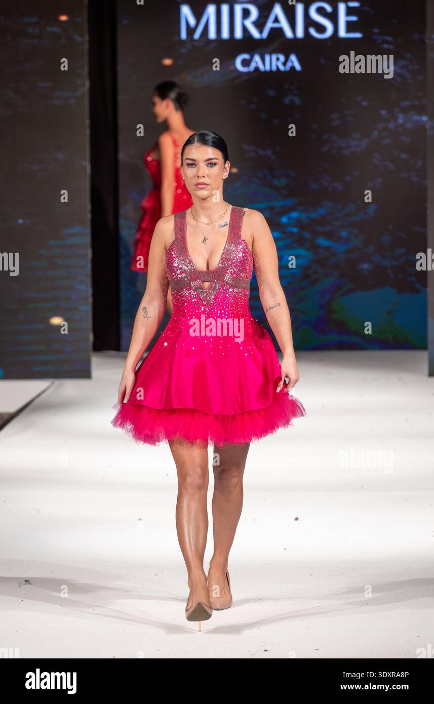 House of iKons Fashion Week Londra - Miraise by Caira - London Fashion Week Catwalk Show Event Foto Stock