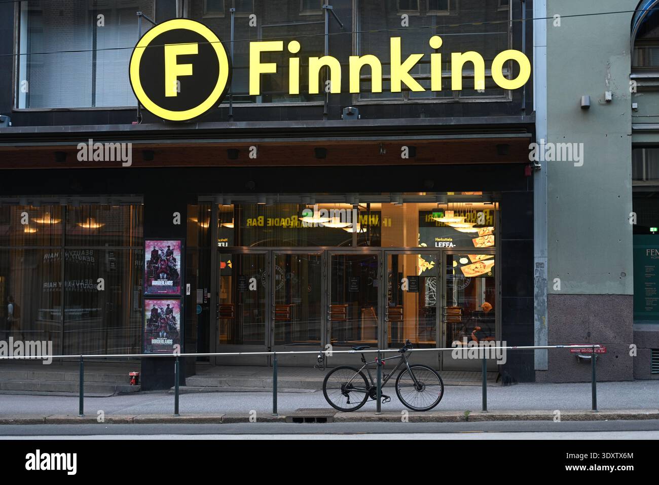 Helsinki, Finlandia - 25 luglio 2024: Finnkino Kinopalatsi Helsinki a Helsinki. Foto Stock