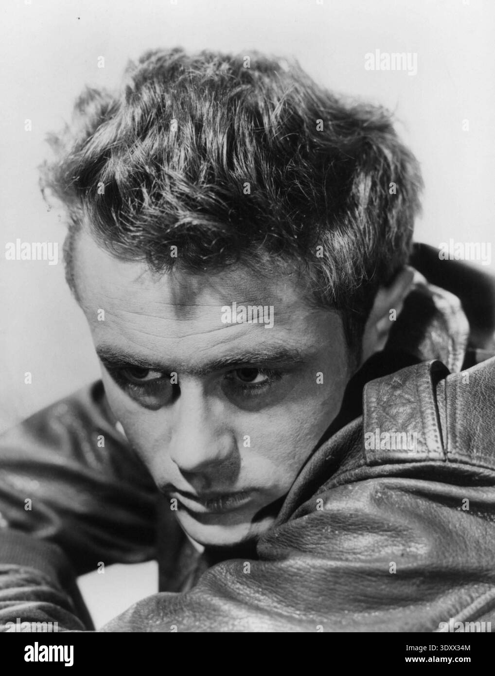 1955 Studio Publicity Ritratto di James Dean Foto Stock