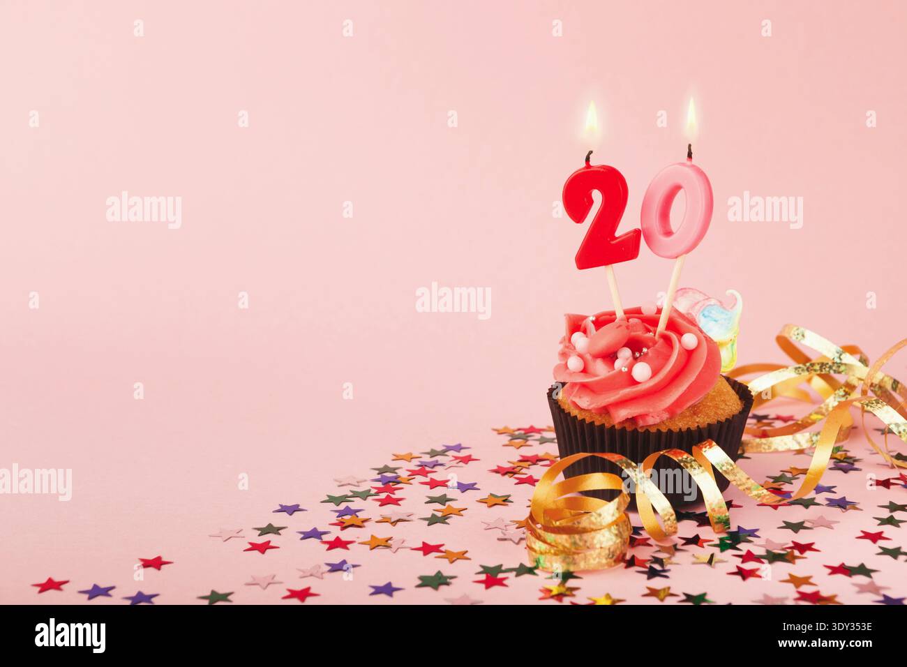 Candeline Di Compleanno Numero 20 Illustrazione di Stock - Illustrazione di concetto, anniversario: 45456161