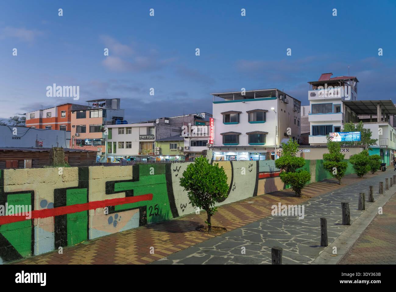 Città di Puerto Baquerizo Moreno, San Cristobal, Isole Galapagos, Ecuador, Sud America. Foto Stock