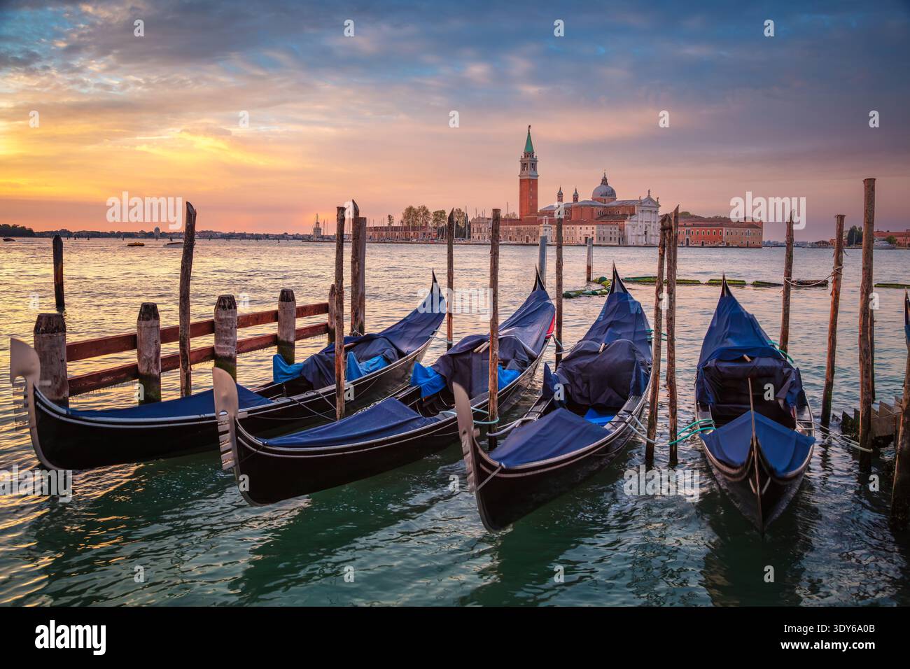 Venezia, Italia. Immagine della città di Venezia, Italia, con la splendida alba primaverile. Foto Stock