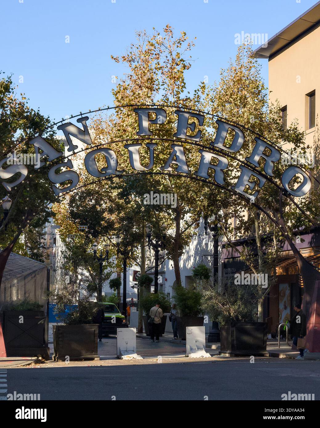 Arco di San Pedro Square a San Jose, California, 4 dicembre 2025 Foto Stock