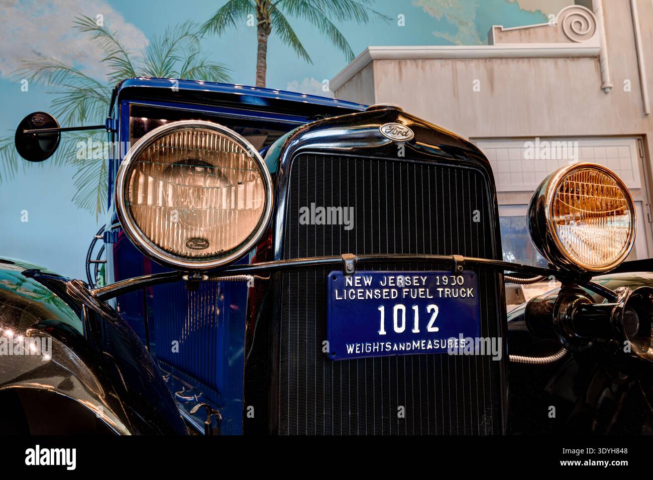 Autocisterna Ford modello AA, 1,5 tonnellate (1931). Elliott Museum, Stuart, Florida, Stati Uniti Foto Stock