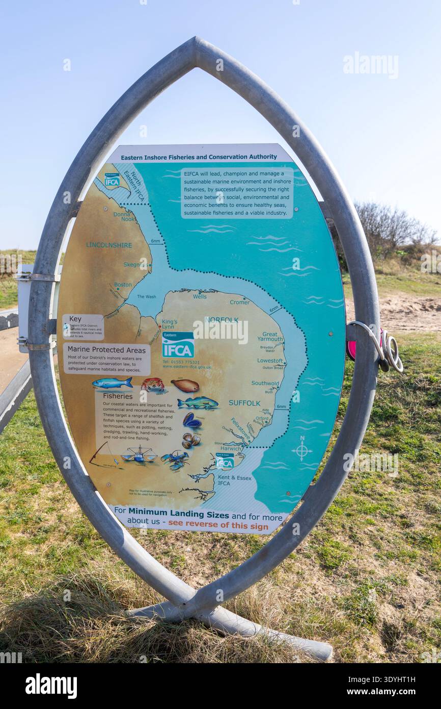 Avviso del panel informativo Eastern Inshore Fisheries and Conservation Authority, Sizewell, Suffolk, Inghilterra, Regno Unito Foto Stock