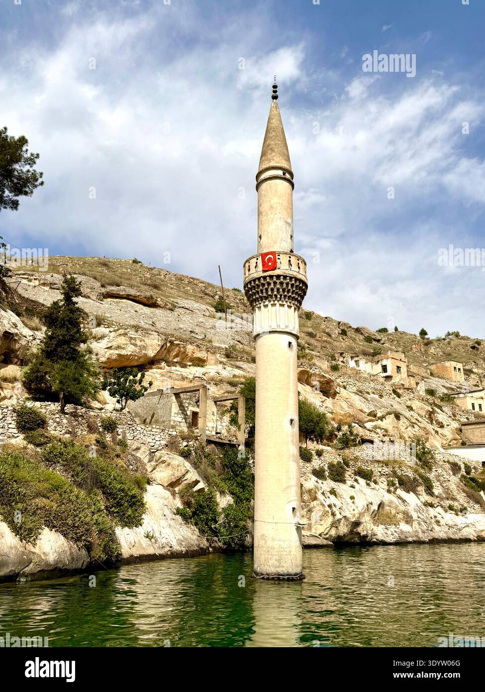 Halfeti,Anatolia,Asia,Backwater,struttura costruita,Anatolia Orientale,città di Gaziantep,Casa,insediamento umano,Lago,cultura mediorientale,Minareto,riflessione, Foto Stock