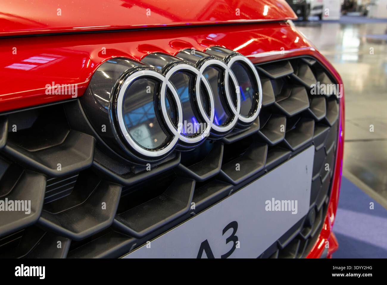 20.02.2026, Die Auto-Messe Münchner Auto Tage 2026 in München im Messegelände Riem. Staunen und Testen und Kaufen, Autohändler zeigen ihre neuesten Modelle. Hier am Messestand von AUDI, der Audi A3 20.02.2026, Reise- und Freizeitmesse f.r.e.e. in München 20.02.2026, Reise- und Freizeitmesse f.r.e.e. in München *** 20 02 2026 2026 2026 2026 fiera di viaggi e tempo libero a Monaco di Baviera Foto Stock