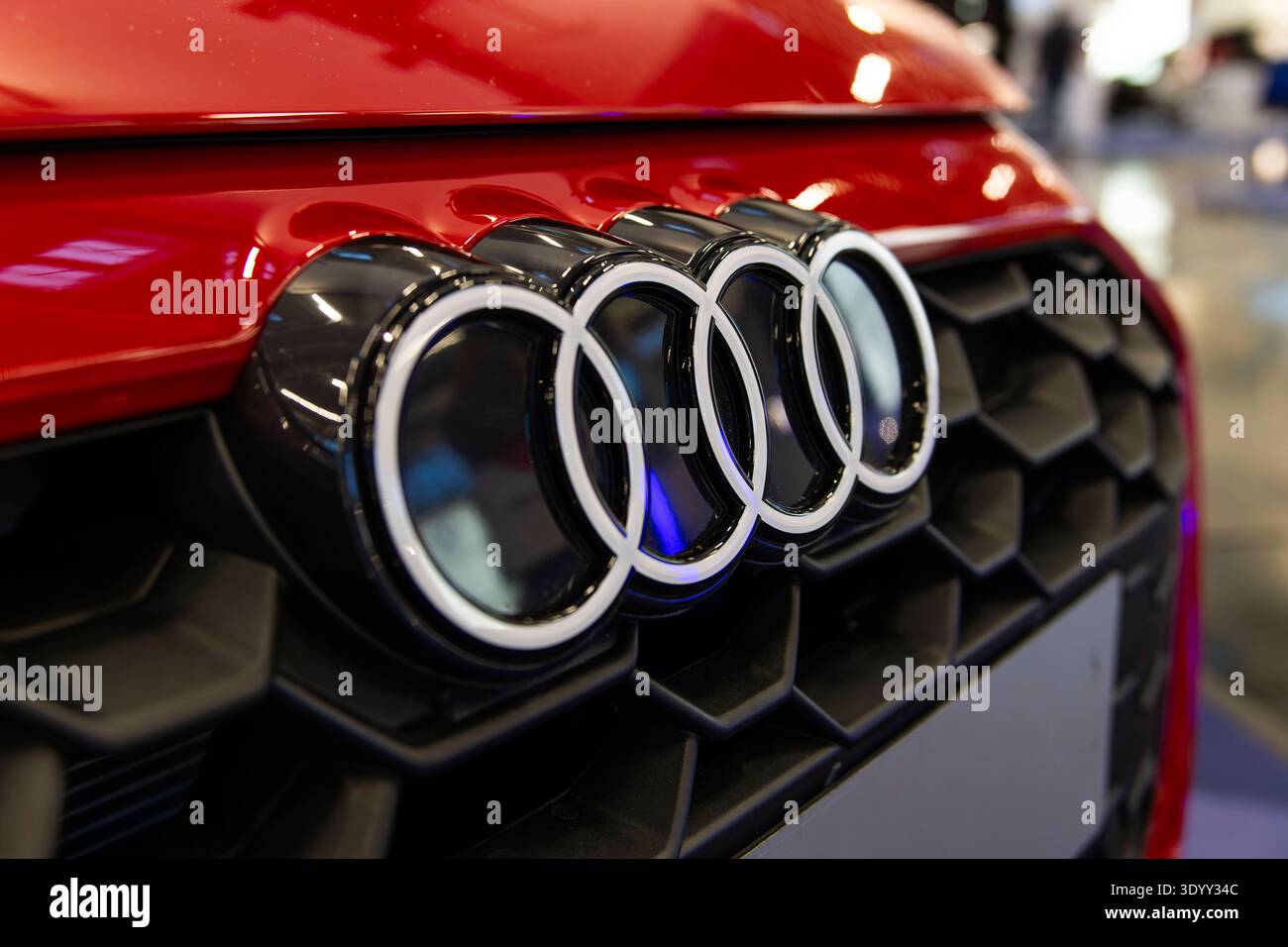 20.02.2026, Die Auto-Messe Münchner Auto Tage 2026 in München im Messegelände Riem. Staunen und Testen und Kaufen, Autohändler zeigen ihre neuesten Modelle. Hier am Messestand von AUDI, der Audi A3 20.02.2026, Reise- und Freizeitmesse f.r.e.e. in München 20.02.2026, Reise- und Freizeitmesse f.r.e.e. in München *** 20 02 2026 2026 2026 2026 fiera di viaggi e tempo libero a Monaco di Baviera Foto Stock