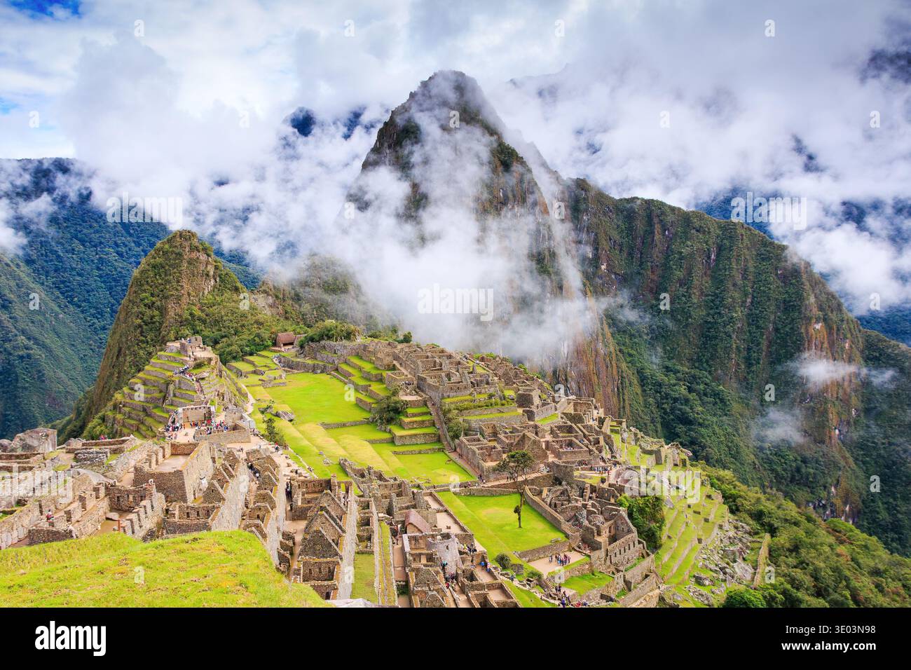 Machu Picchu, Perù. UNESCO - Sito Patrimonio dell'umanità. Una delle Nuove Sette Meraviglie del Mondo Foto Stock