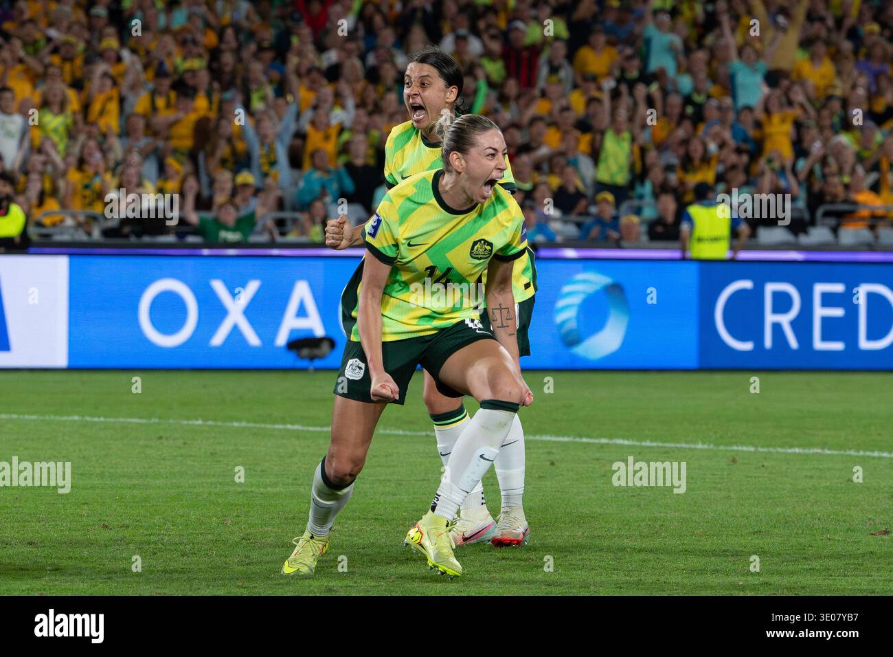 Alanna Kennedy e Sam Kerr dell'Australia celebrano il terzo gol della loro squadra durante la partita di Coppa Asiatica femminile AFC tra Australia e Corea Foto Stock