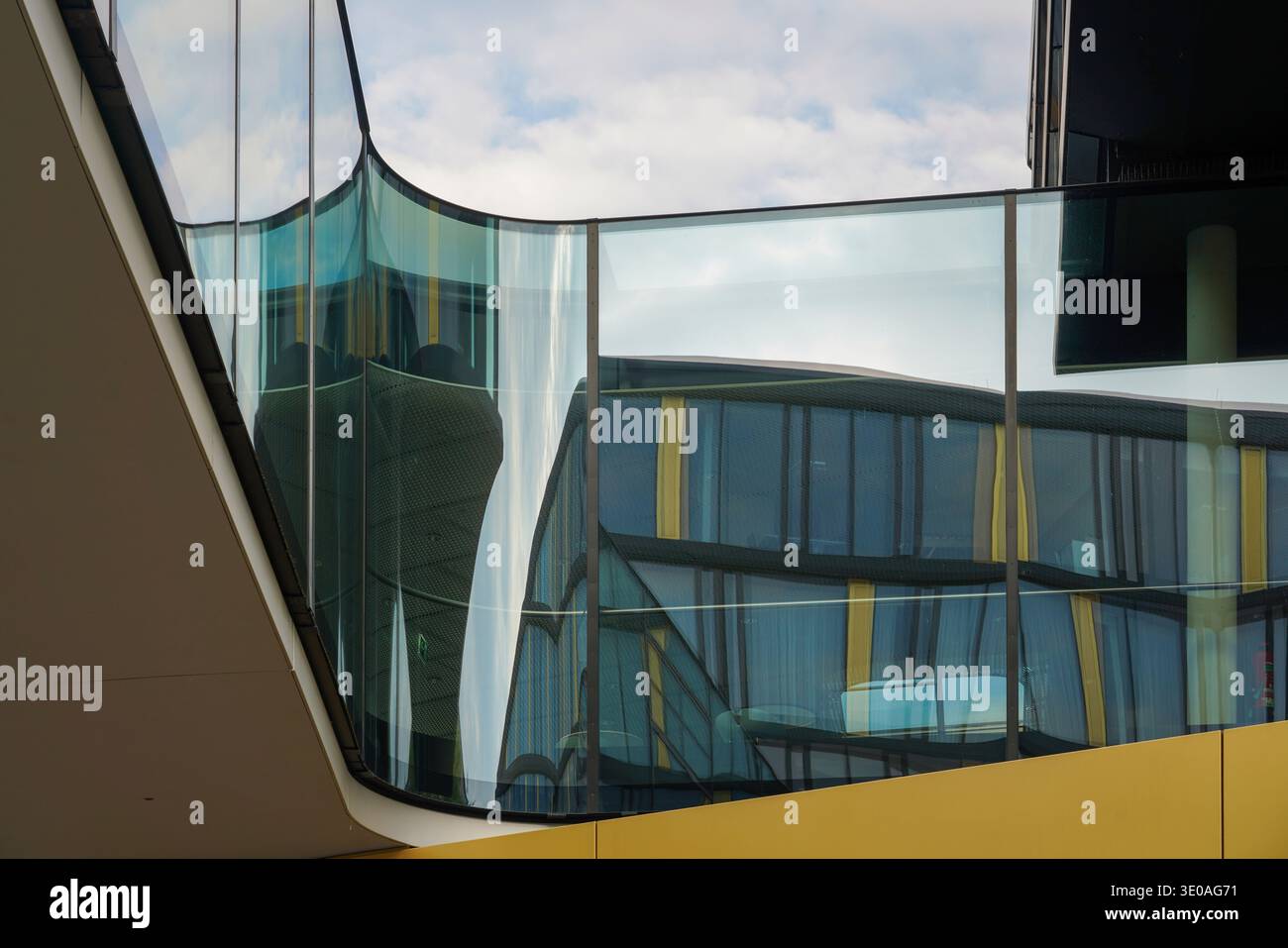 Aquisgrana, NRW, Germania. Sede centrale di AachenMünchener. Architettura moderna, kadawittfeldarchitektur, Foto Stock