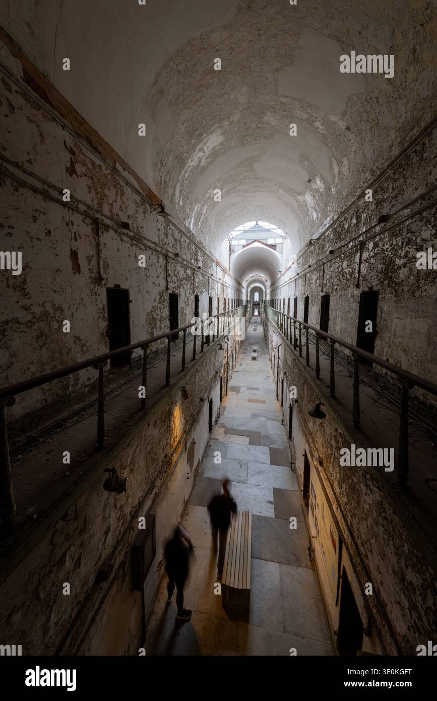 Corridoio dal secondo piano, Eastern State Penitentiary, Philadelphia, Pennsylvania Foto Stock