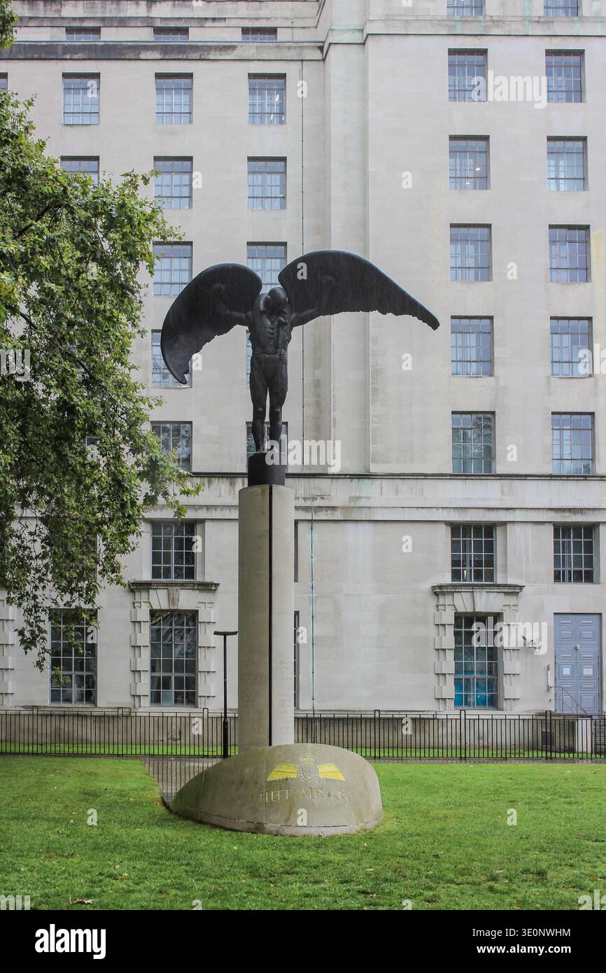 Londra, Regno Unito - 4 agosto 2023: Il Fleet Air Arm Memorial a Victoria Embankment Gardens, Westminster. Foto Stock