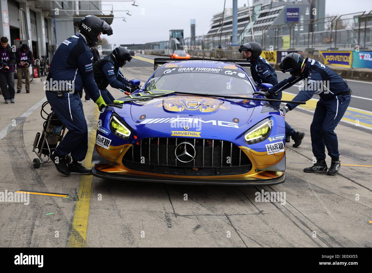 #80 Luca Stolz (Brachbach/GER) / Maro Engel (Monaco/GER) / Maxime Martin (BEL), Mercedes-AMG GT3 Evo, Team: Winward Racing (GER) GER, Motorsport, Nuerburgring Langstrecken serie 2026, NLS1, Rennen 1, Freies Training Freitag, 71. ADAC Westfalenfahrt, Nuerburgring, Deutschland, Rheinland-Pfalz, 13.03.2026 foto: Eibner-Pressefoto/Juergen Augst Foto Stock
