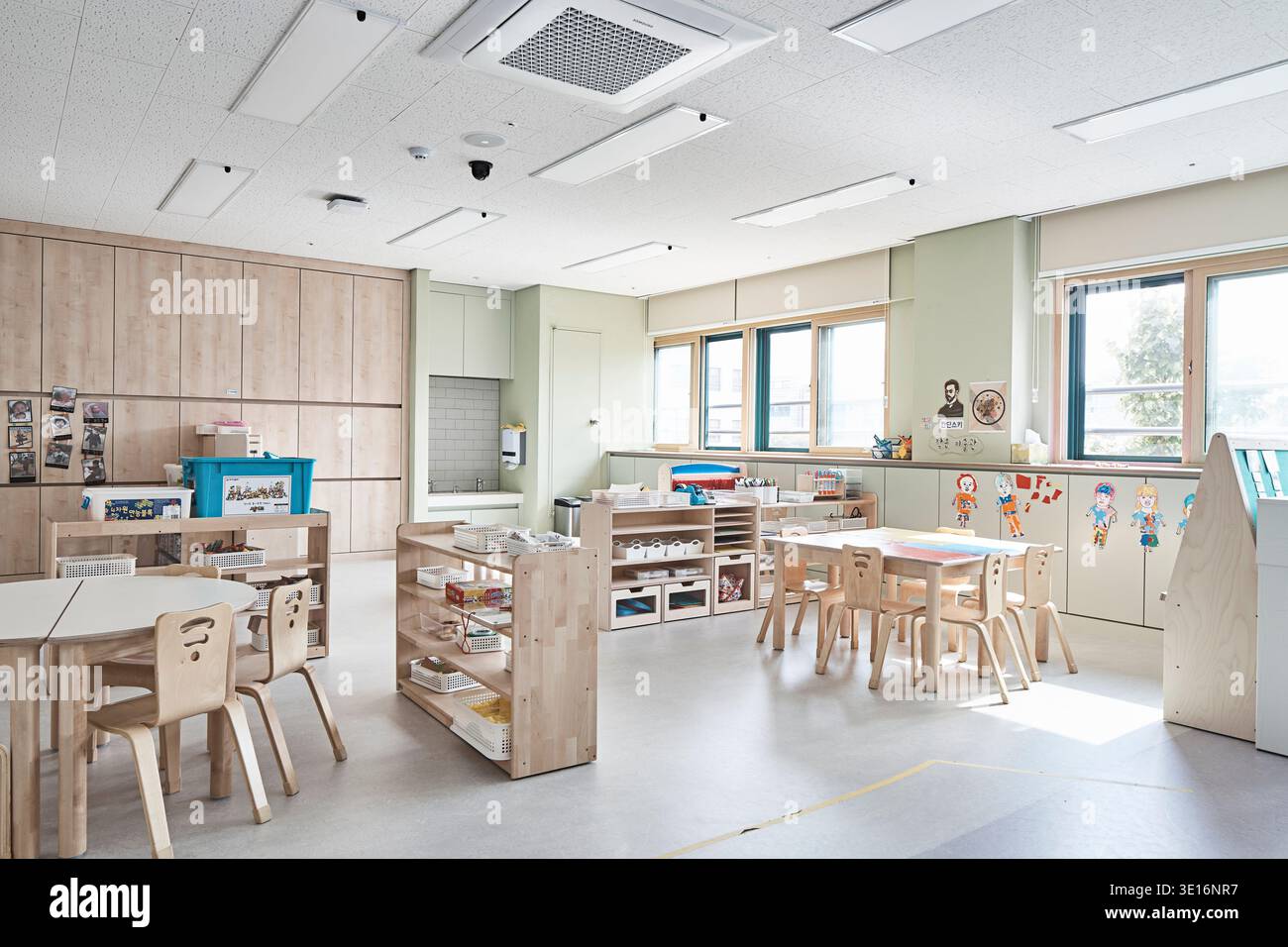 Interni colorati progettati per i bambini e l'apprendimento precoce. Foto Stock