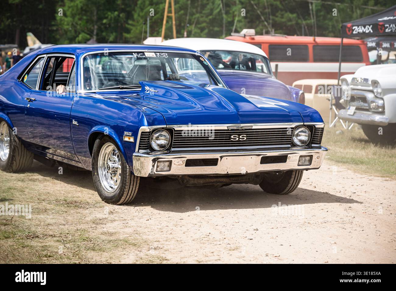 FINOWFURT, GERMANIA - 28 GIUGNO 2025: Muscle car americana compatta, Chevrolet Nova SS 1971. Roadrunner's Paradise Race 61 Festival. Foto Stock