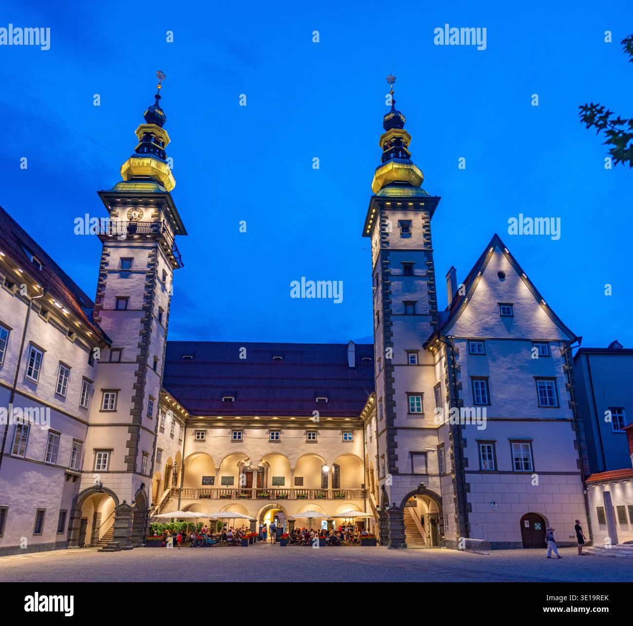 Klagenfurt, Austria, 20 agosto 2025: Vista del tramonto di Landhaus a Klagenfurt, Austria. IMMAGINE Foto Stock