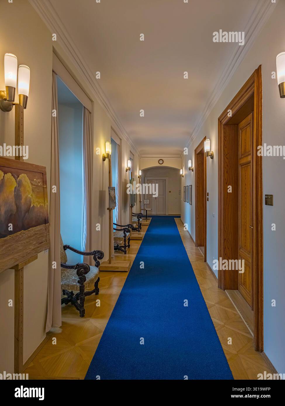 Praga, repubblica Ceca, 28 ottobre 2025: Interno del palazzo Valdstejn вЂ“ sede del Senato della repubblica Ceca a Praga.IMAGE Foto Stock