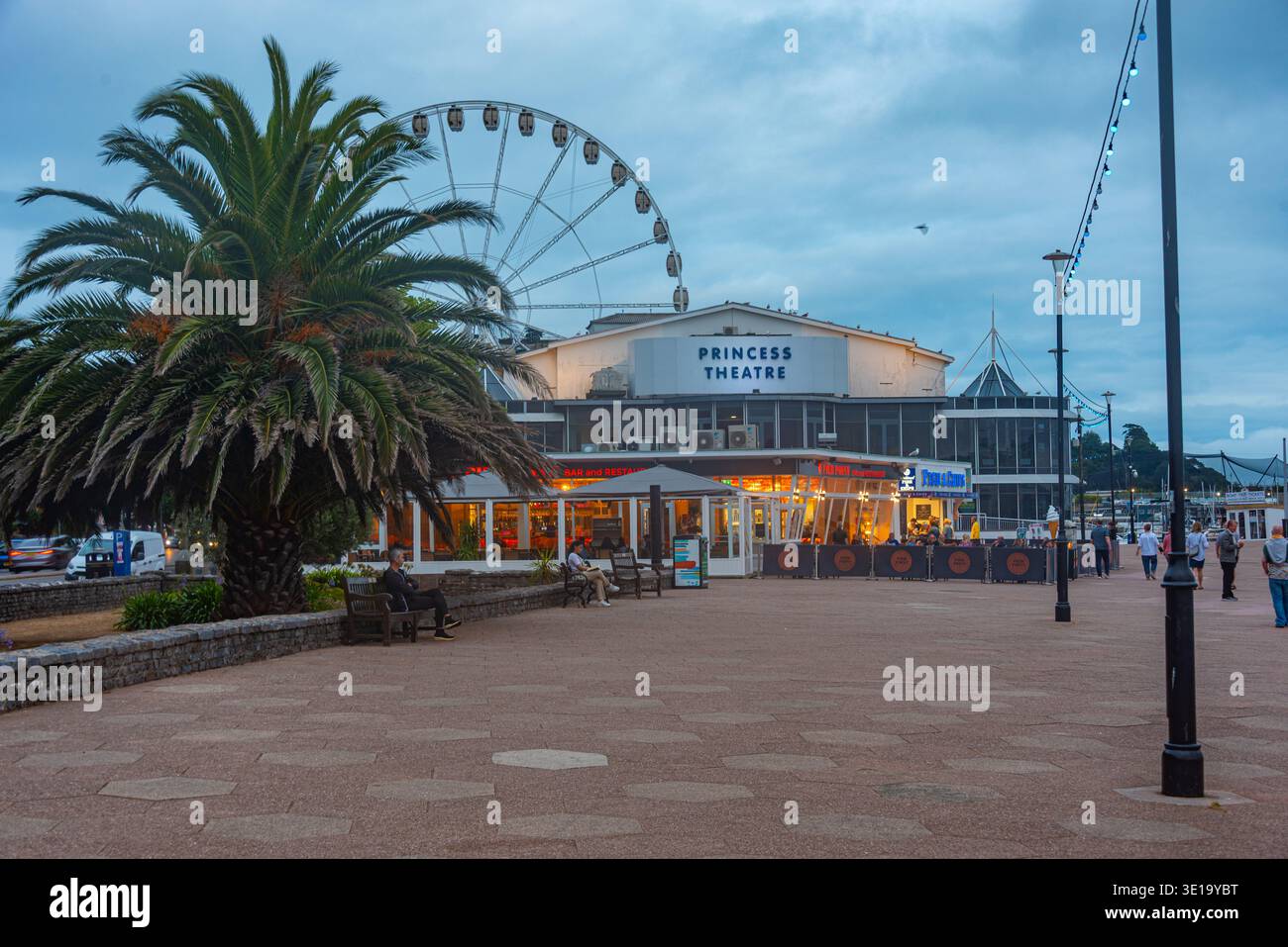 Torquay, Inghilterra, 16 luglio 2025: Princess Theatre a Torquay in Inghilterra.IMAGE Foto Stock