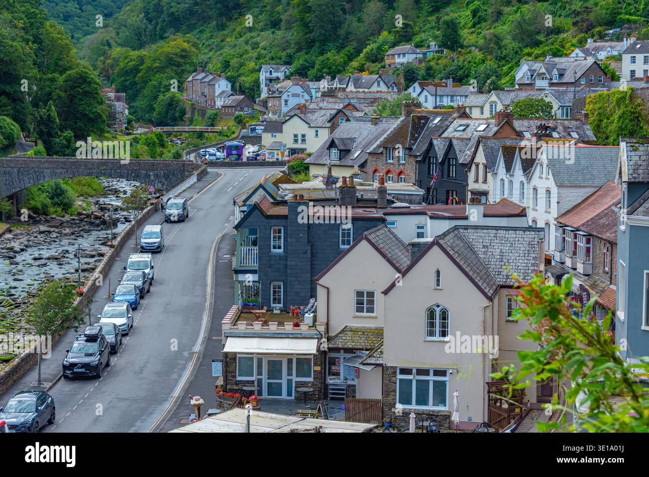 Lynton, Inghilterra, 20 luglio 2025: Passeggiata nel porto di Lynmouth in Inghilterra.IMMAGINE Foto Stock