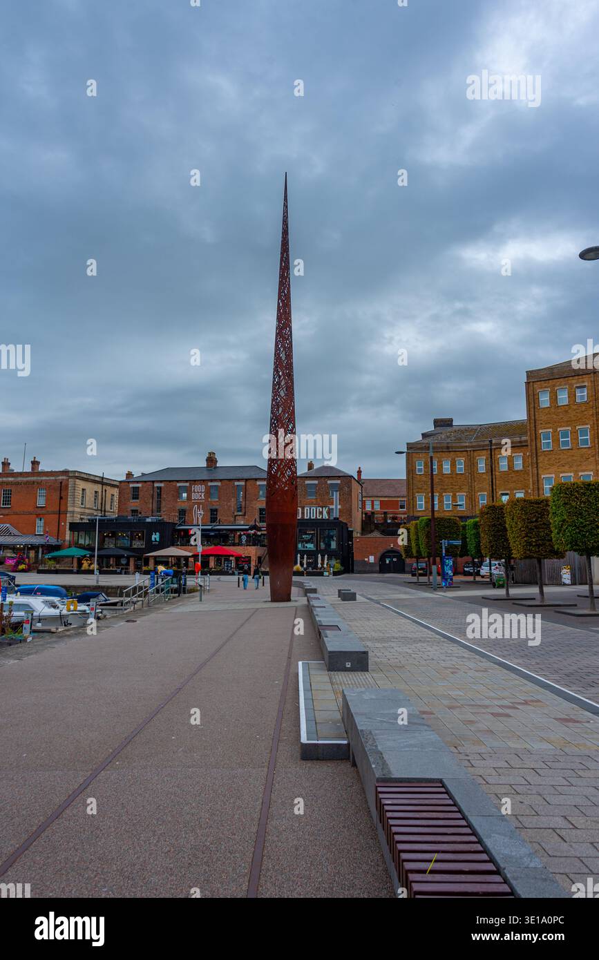 Gloucester, Inghilterra, 23 luglio 2025: The Candle at Gloucester Docks in England.IMAGE Foto Stock