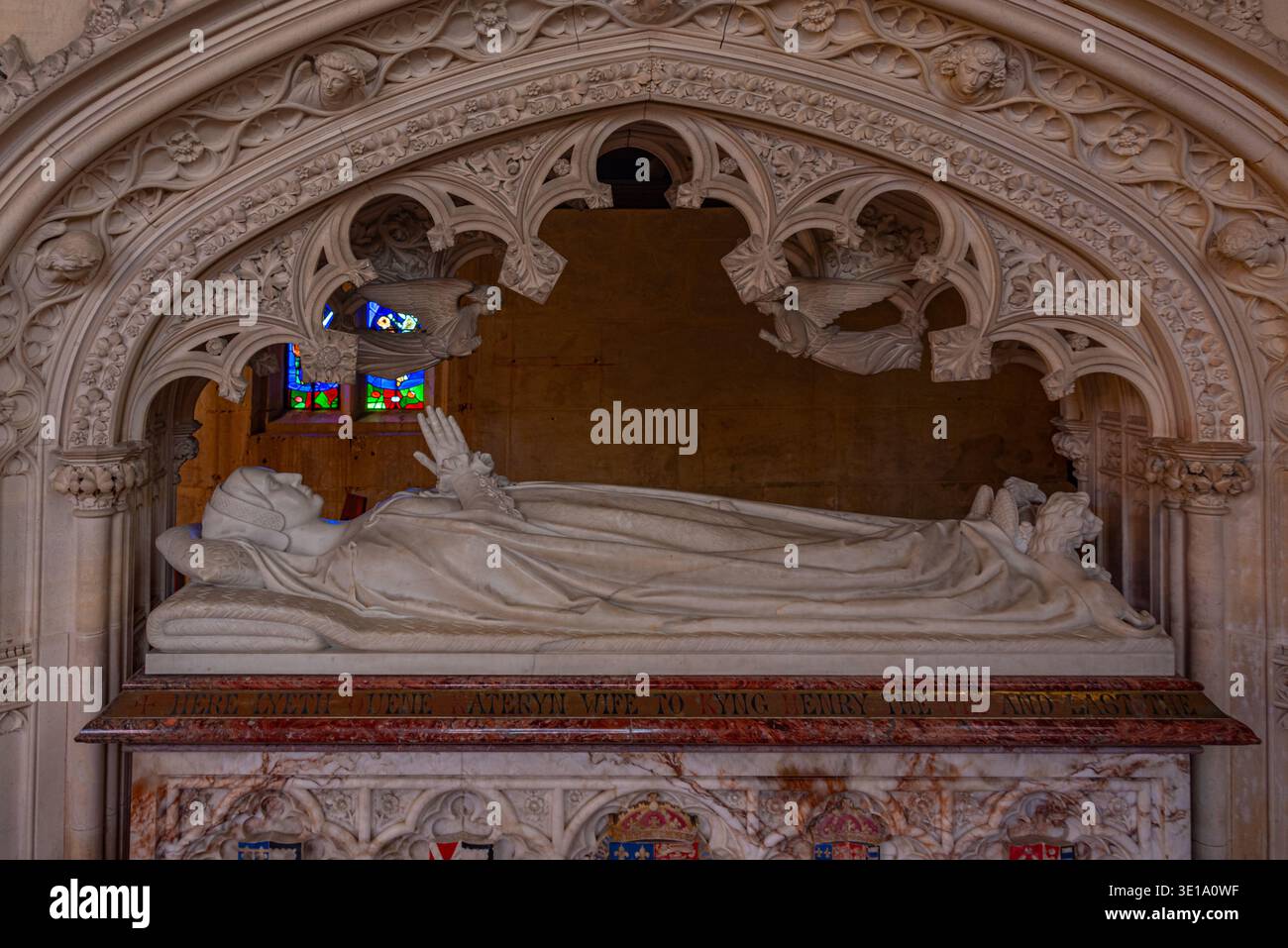 Sudeley, Inghilterra, 23 luglio 2025: Tomba di Katerine ParrВґs al castello di Sudeley in Inghilterra. IMMAGINE Foto Stock
