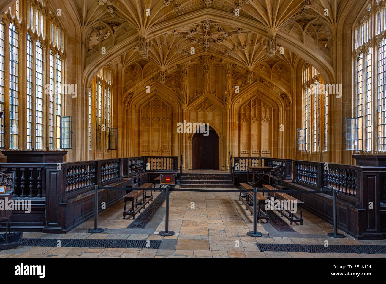 Oxford, Inghilterra, 24 luglio 2025: Interno della biblioteca Bodleiana a Oxford, Inghilterra. IMMAGINE Foto Stock
