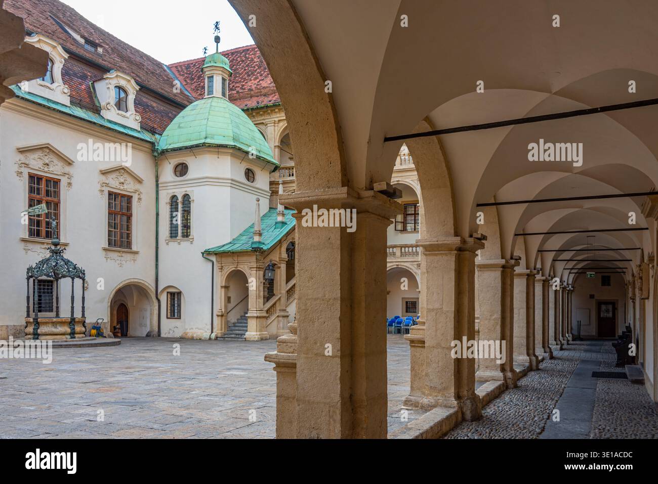 Vista del tramonto della Grazer Landhaus a graz, Austria. IMMAGINE Foto Stock