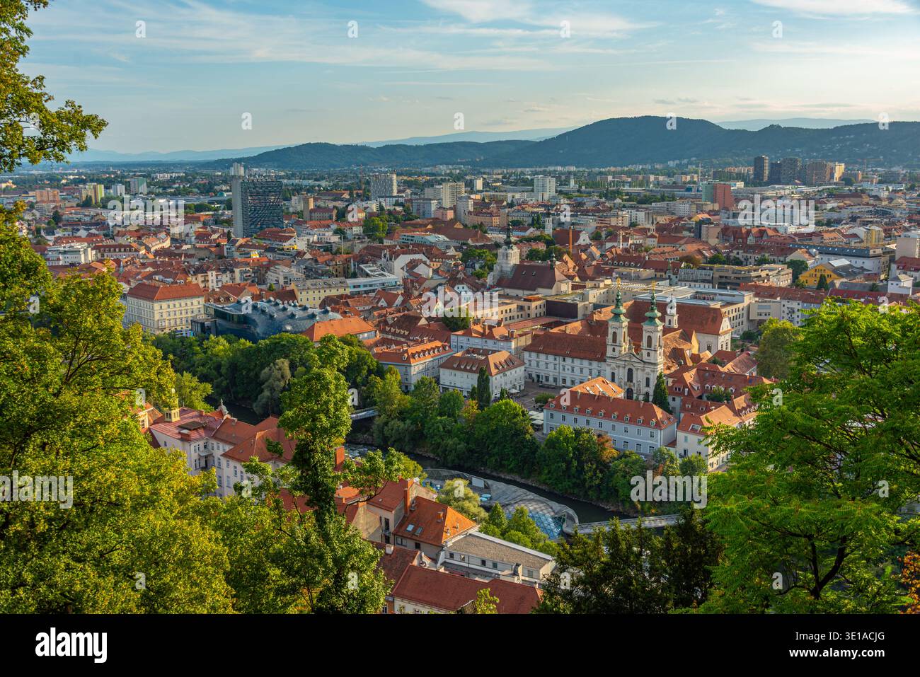 Veduta aerea della città austriaca di Graz. IMMAGINE Foto Stock