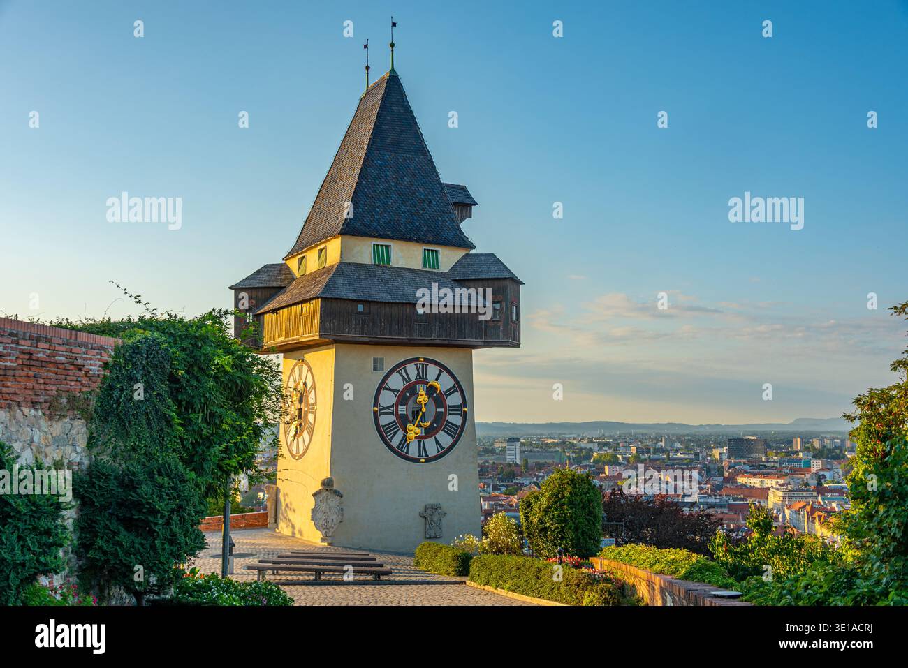Torre dell'orologio nella città austriaca di Graz.IMAGE Foto Stock