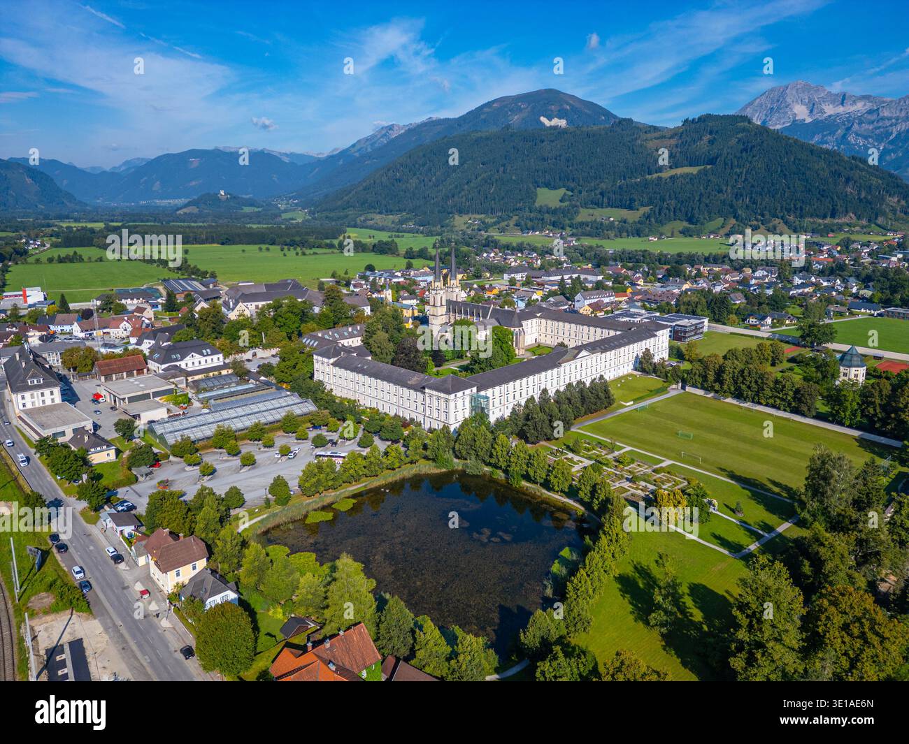 Vista panoramica dell'abbazia di Admont in Austria.IMMAGINE Foto Stock