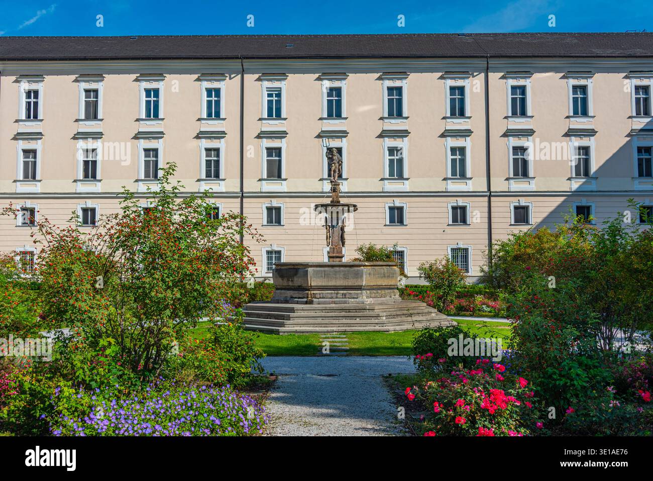 Giorno estivo all'abbazia di Admont in Austria. IMMAGINE Foto Stock