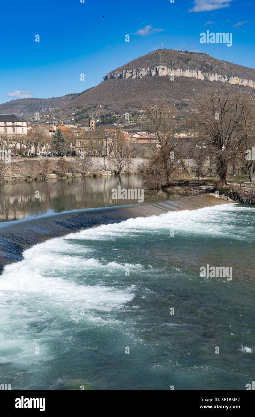 Il fiume Tarn a Millau, Aveyron, Francia Foto Stock