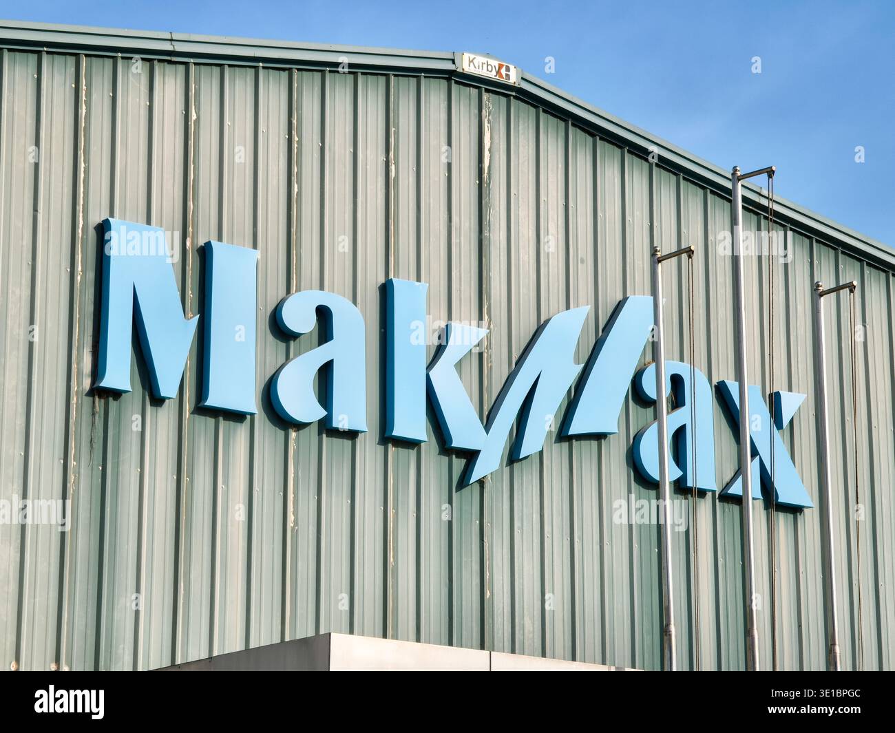 MakMax, un marchio di Taiyo Kogyo Corporation, è specializzata nella progettazione, ingegneria, fabbricazione e costruzione di strutture a membrana a trazione, Cambogia Foto Stock