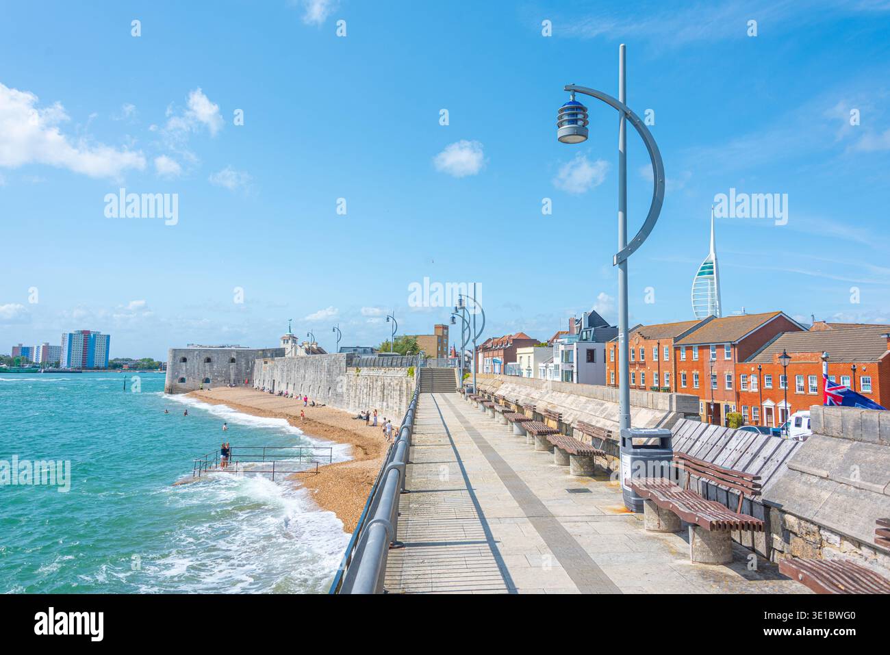 Vista del muro della batteria a Portsmouth, Inghilterra.IMMAGINE Foto Stock