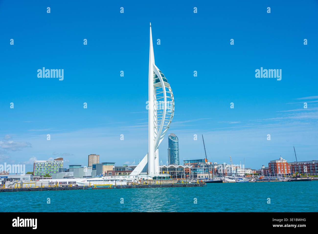 Torre Spinnaker che si affaccia su Portsmouth in Inghilterra. IMMAGINE Foto Stock