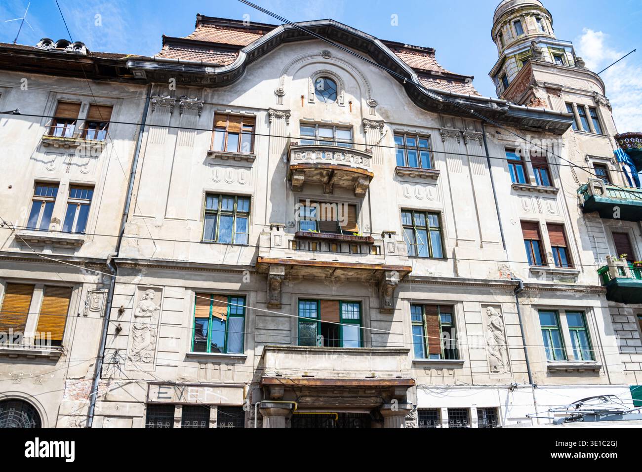 L'edificio degli appartamenti della Banca di credito ( Palatul Bancii de Credit ) fu costruito dall'ordine francescano tra il 1733-1736 in stile barocco a Timisoara, Rom Foto Stock