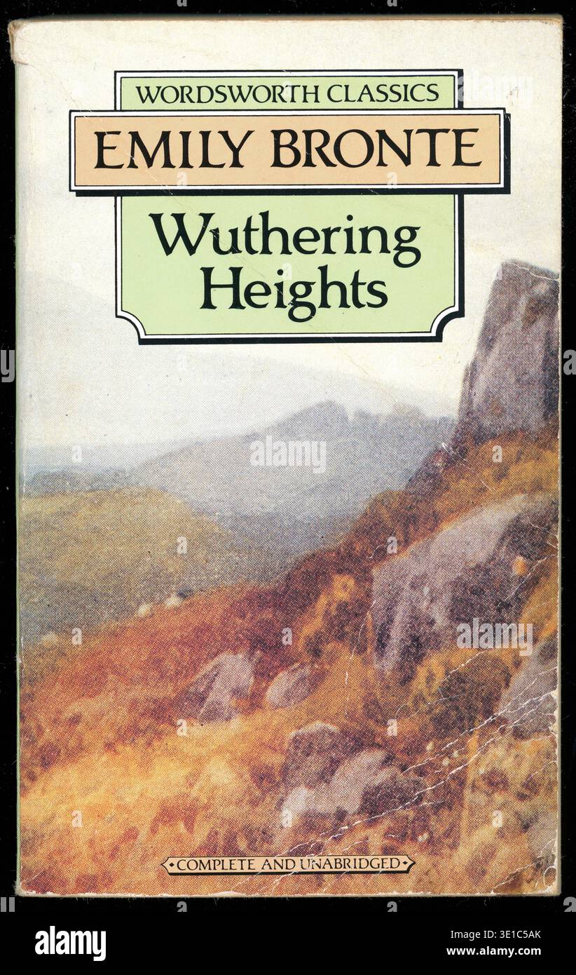 Libro cartaceo vintage anni '1990 Wuthering Heights di Emily Bronte (1847) - romanzo gotico vittoriano ambientato nello Yorkshire Moors, Inghilterra settentrionale, Regno Unito Foto Stock