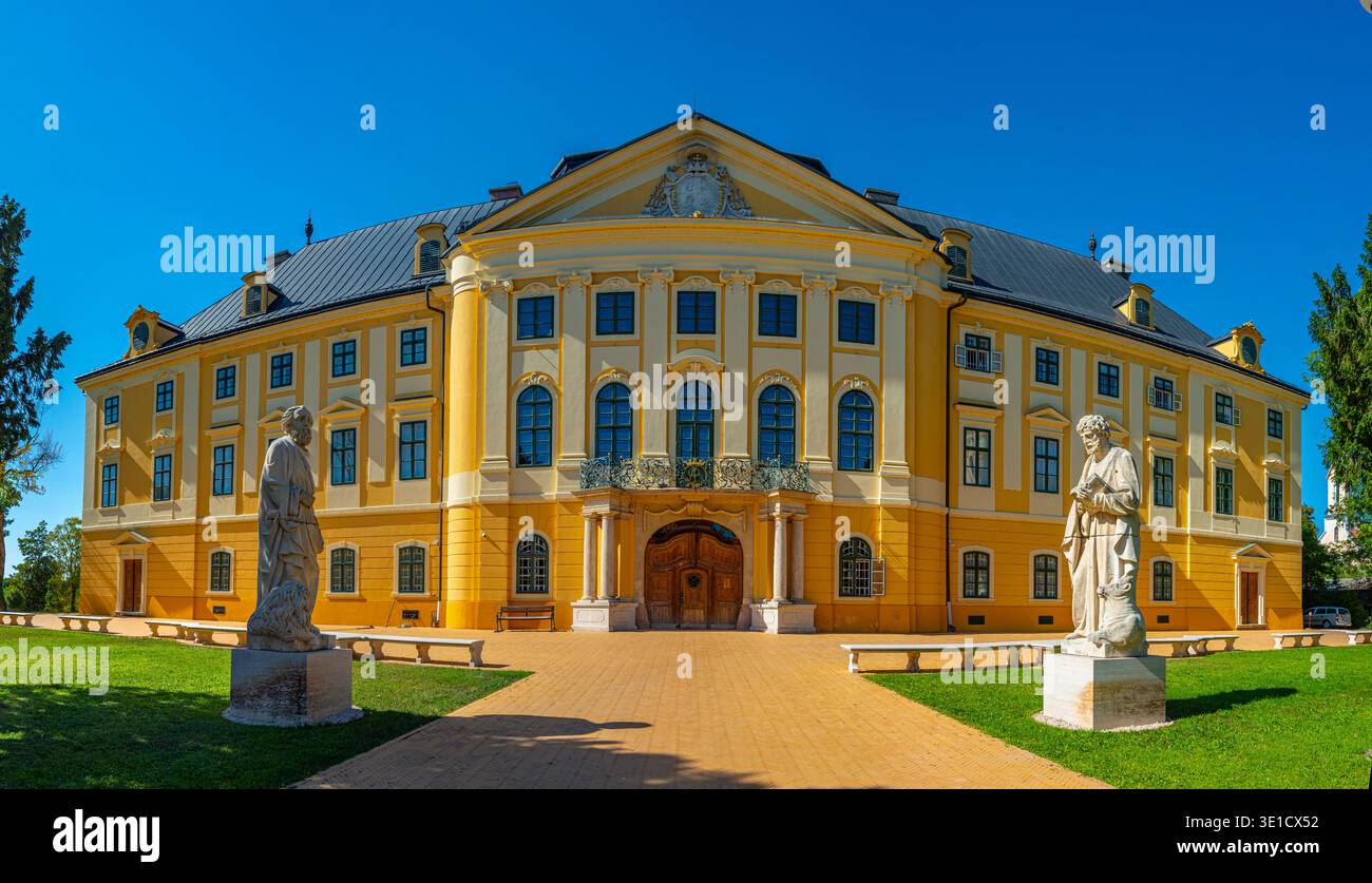 Palazzo dell'Arcivescovo di Kalocsa in Ungheria.IMMAGINE Foto Stock