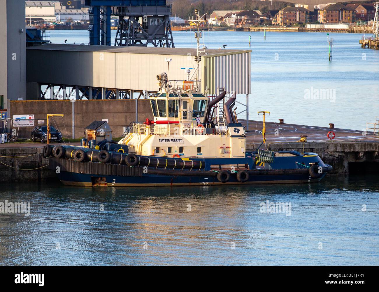 Svitzer rimorchia Southampton Water - Svitzer Ferriby Foto Stock